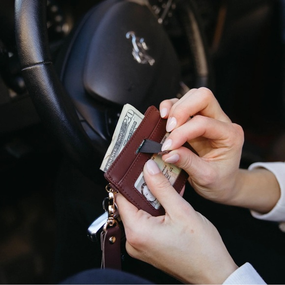 ✨NEW!✨Andar x Nuuds Denner Wallet in Black Cherry - Picture 4 of 10